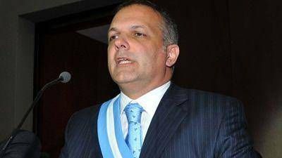 Confirman que Buzzi ir� por la reelecci�n en 2015
