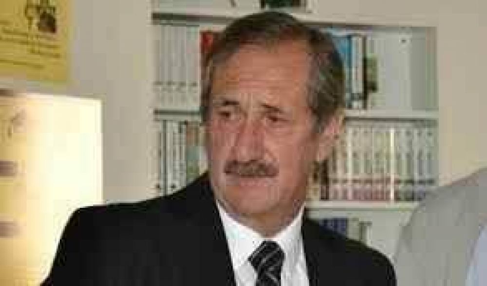 Schepens se re�ne en la Canciller�a uruguaya