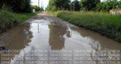 El agua complic� de nuevo a vecinos de numerosos barrios