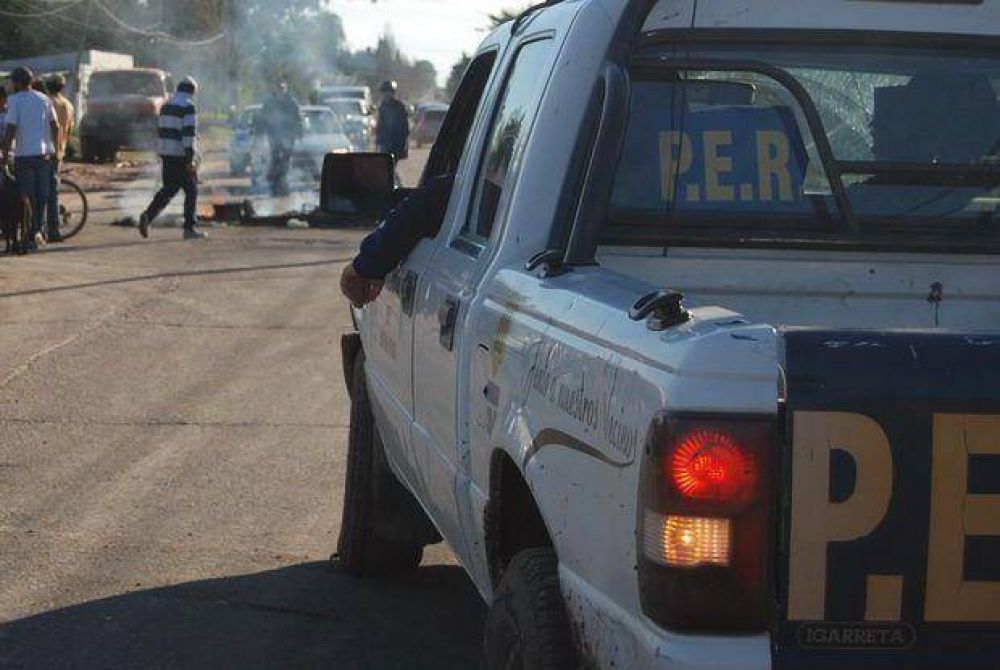 Un hombre fue baleado por dos j�venes que son buscados por la Polic�a