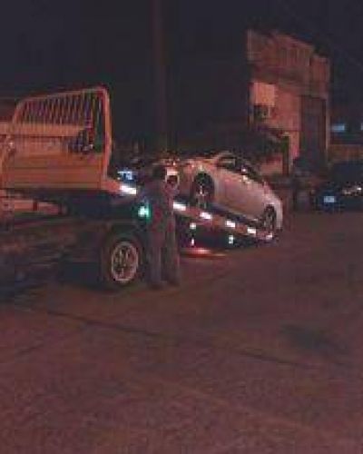 La municipalidad secuestr� remises y radio taxis ilegales, adem�s de varios autos y motos