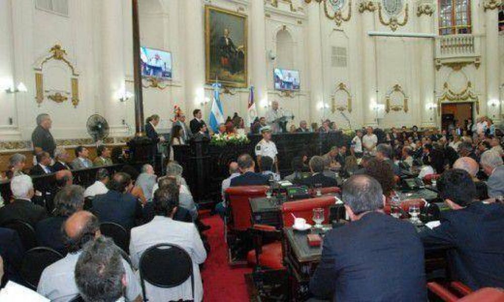 Legislatura quiere aprobar en un mes leyes de seguridad