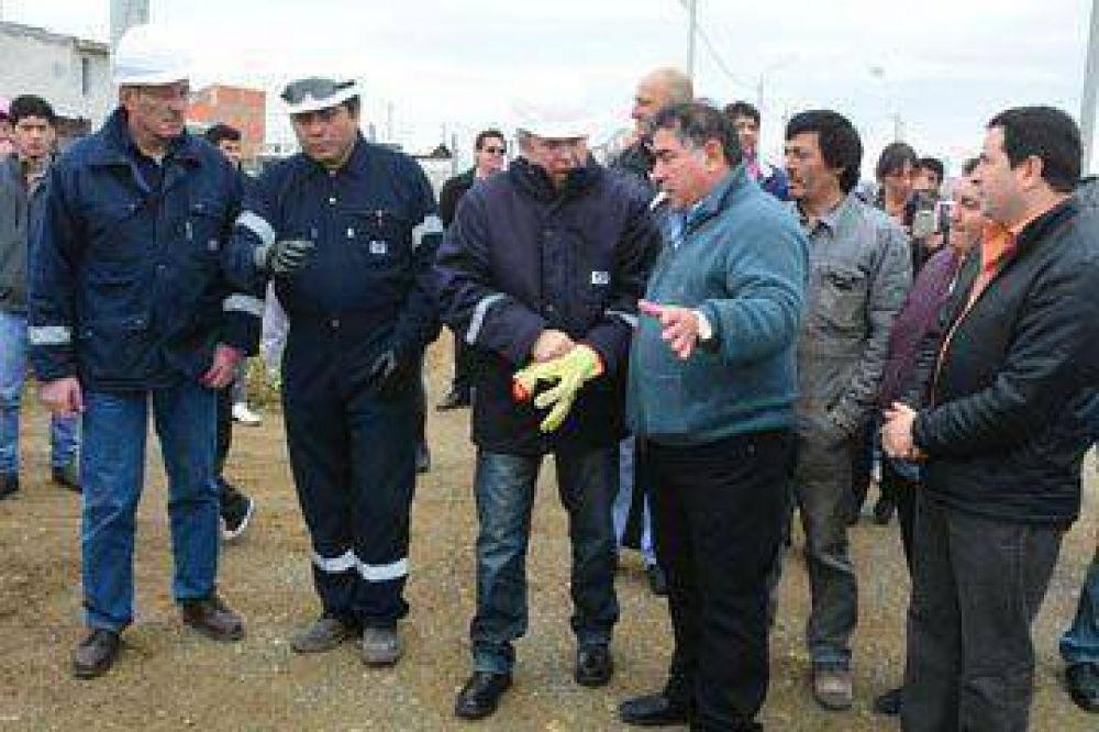 Provincia analiza instalar mercados e incentivar el transporte mar�timo