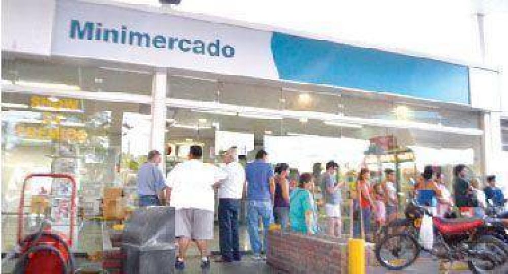 Dos detenidos tras asaltar el minimercado de una estaci�n Oil