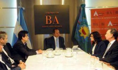 Scioli firm� el contrato para construir el tercer carril en la Autopista Buenos Aires-La Plata