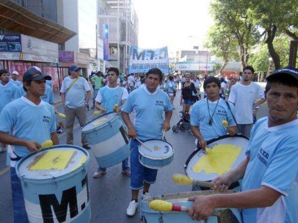 Movimientos sociales pidieron auxilio estatal y acordaron cooperar con el control de precios cuidados