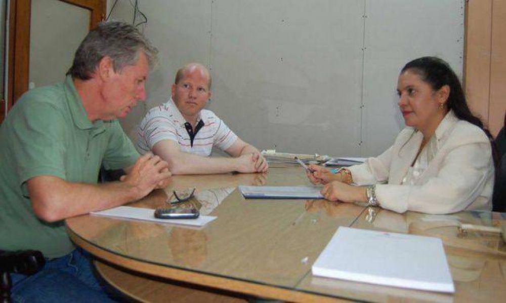 Convenio de seguridad vial firmaron el Ministerio de Gobierno y la Municipalidad de Puerto Tirol