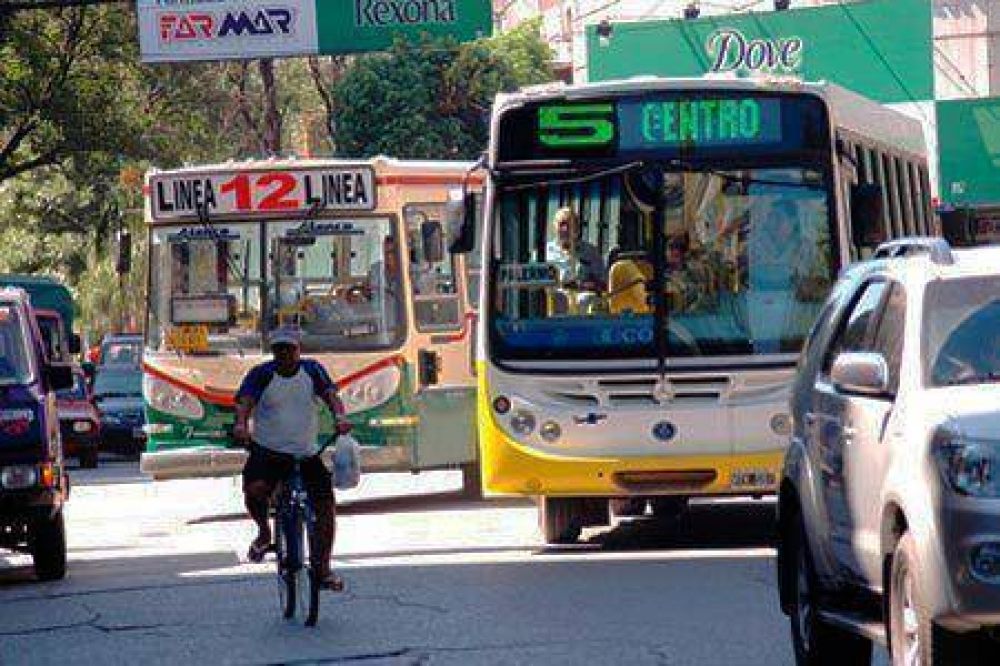 Previsible: Empresarios quieren un nuevo aumento del boleto de colectivos