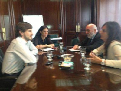 Ferr�n y Mar�a Luz Alonso se reunieron con Costa
