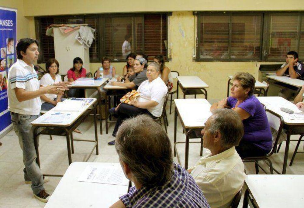 El Gobierno Municipal y ANSES recorren los barrios para inscribir en el programa PRO.GRE.SAR