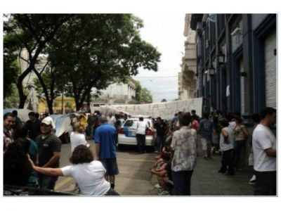 Prisi�n preventiva pedir�n los fiscales a polic�as sediciosos