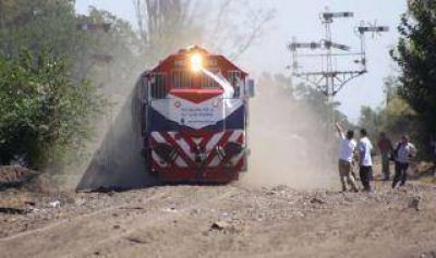 Volvi� a funcionar el tren Jun�n - Retiro con recortes en su servicio
