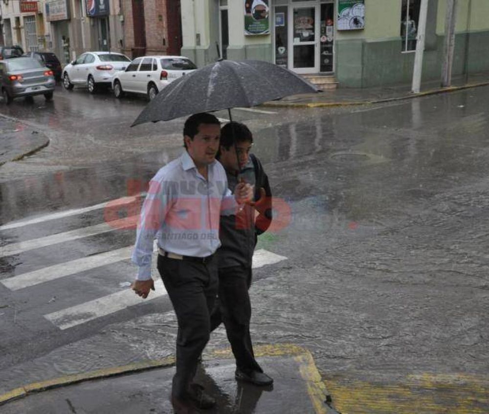 La m�xima super� los 37� y rige un alerta por probables tormentas fuertes
