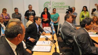 El oficialismo apel� al reglamento interno y la oposici�n va a la Justicia