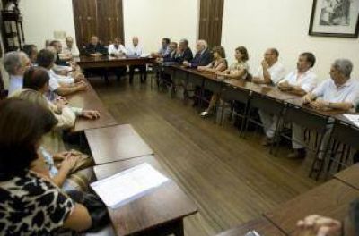 Zecca teme que la crisis �termine en violencia�
