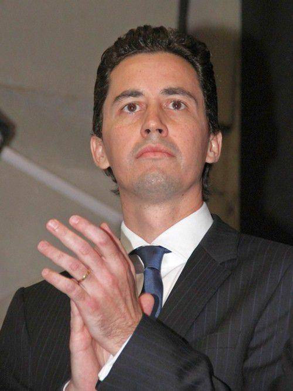 El gobierno provincial ofreci� 28% anual en tres cuotas a gremios estatales