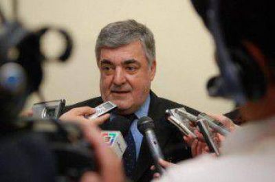 DAS NEVES: VAMOS A LLEGAR A LA GOBERNACI�N POR EL CAMINO DEL PLURALISMO