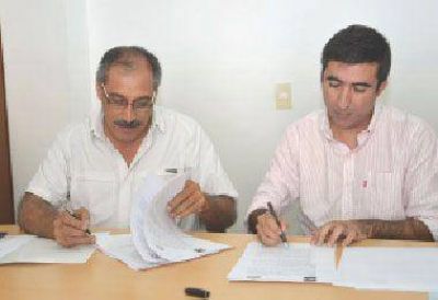 Aguas Riojanas administrar� el servicio de agua en Anguin�n