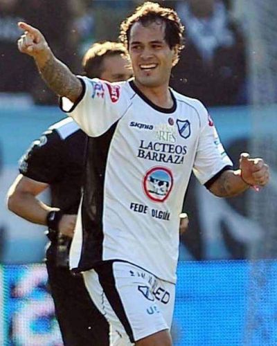 Emmanuel Perea es el segundo refuerzo de Boca Unidos