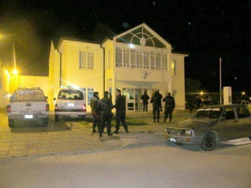 Desconocidos ingresan a una casa y sustraen varios elementos