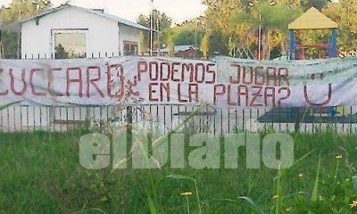 Ir�nicos, vecinos le preguntan a Z�ccaro si pueden usar una plaza