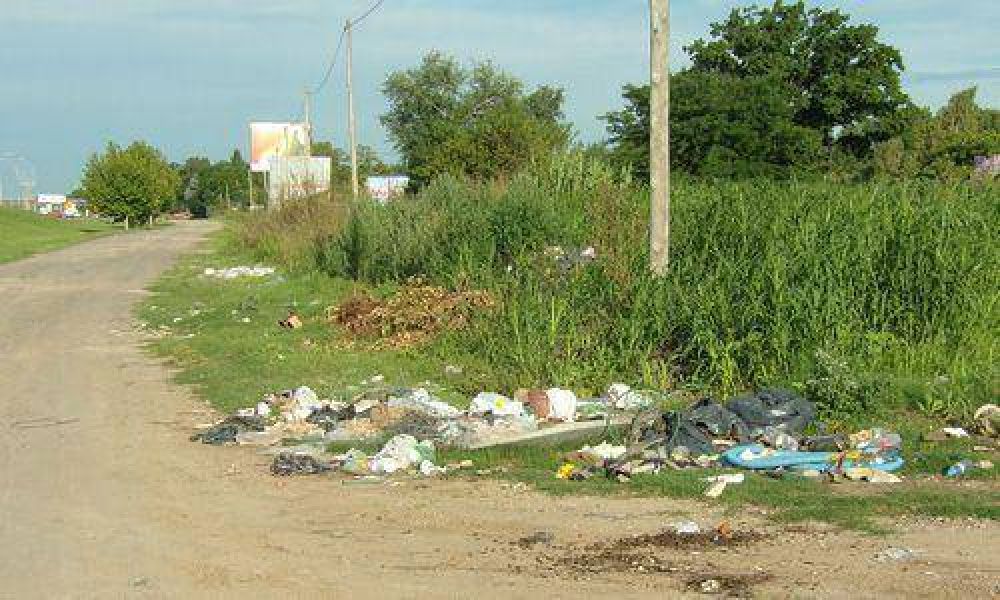 La odisea de los vecinos que deben convivir con los malos olores