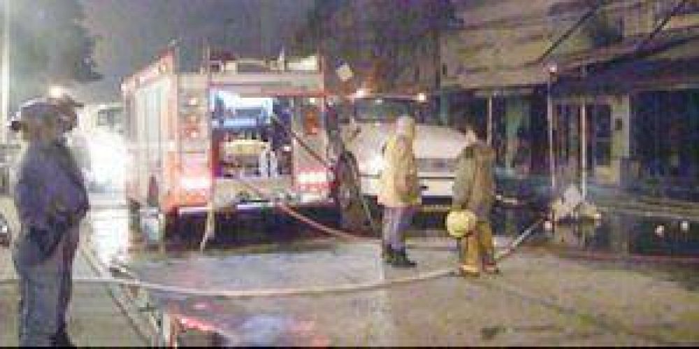 Bomberos de Formosa con pocas herramientas