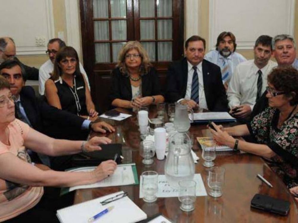 El gobierno provincial analiza postergar el inicio de las clases hasta el 5 de marzo