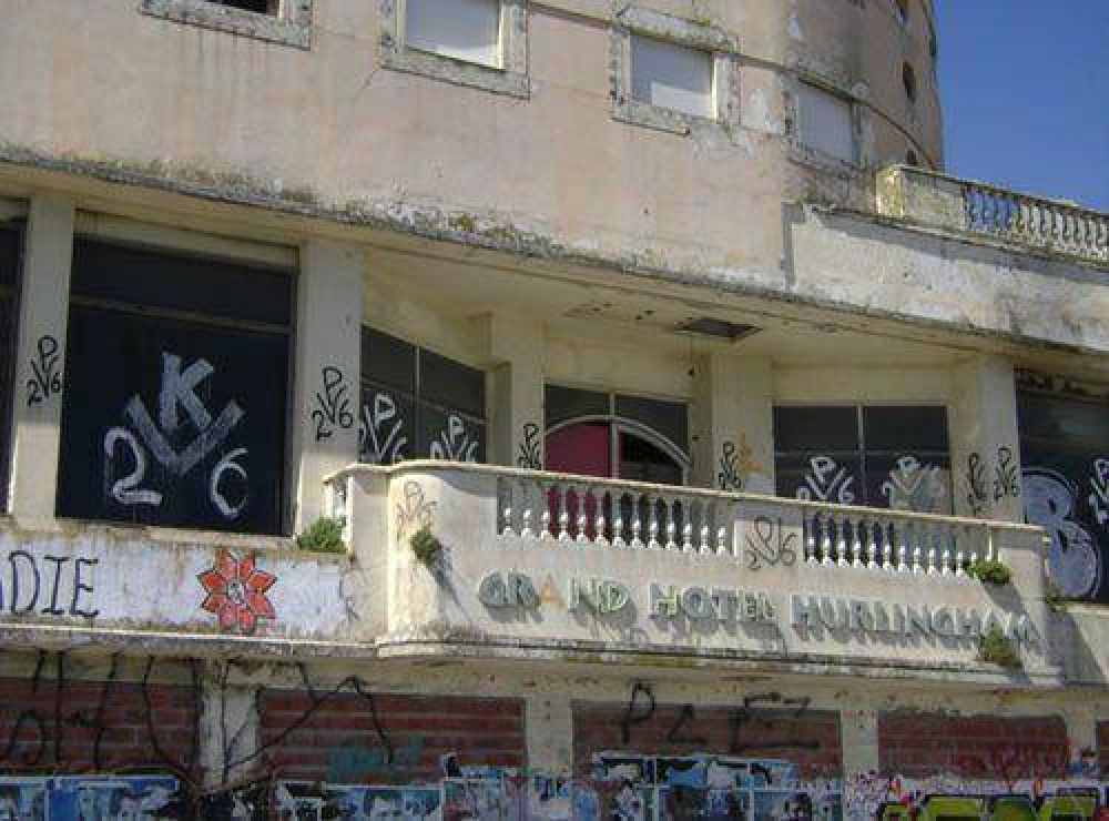 Designar�n funcionarios para que intimen a poner en valor edificios emblem�ticos