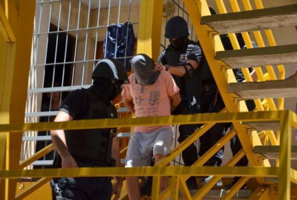 Indagaron a un hombre que mat� en su casa a un asaltante