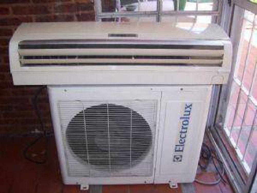Denunci� que abon� por equipos que nunca llegaron