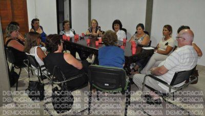 Reuni�n con integrantes de sociedades de fomento