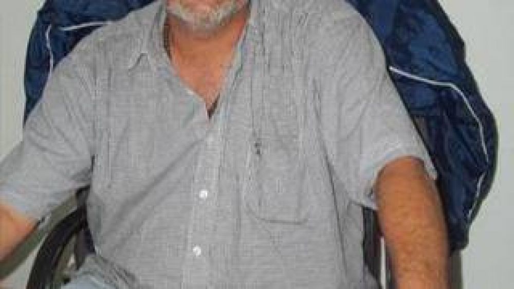 Gremio reneg� de municipales �negritos descarriados� y los fallecidos �que dejaron un clavo de $ 120 mil de deuda�