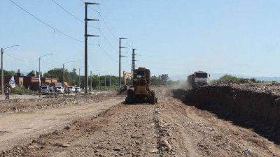 Comenzaron las obras para revalorizar las m�rgenes del R�o Sal�