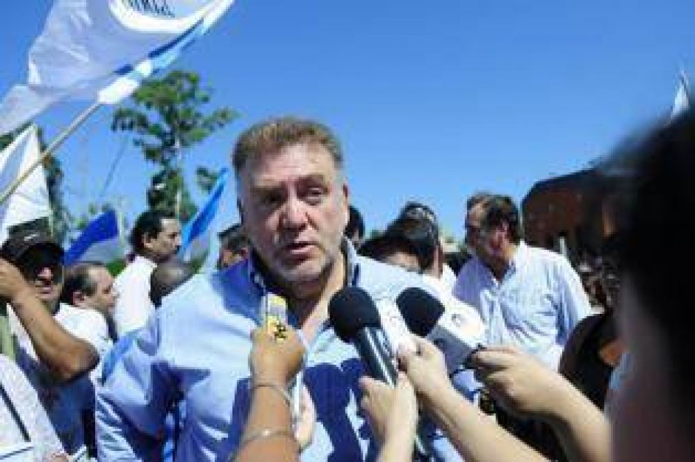 Amaya dej� la puerta abierta al di�logo con Cano y reclam� fondos