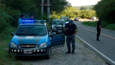 Dos menores graves al derrapar en Loma Cortada sobre ruta provincial 4