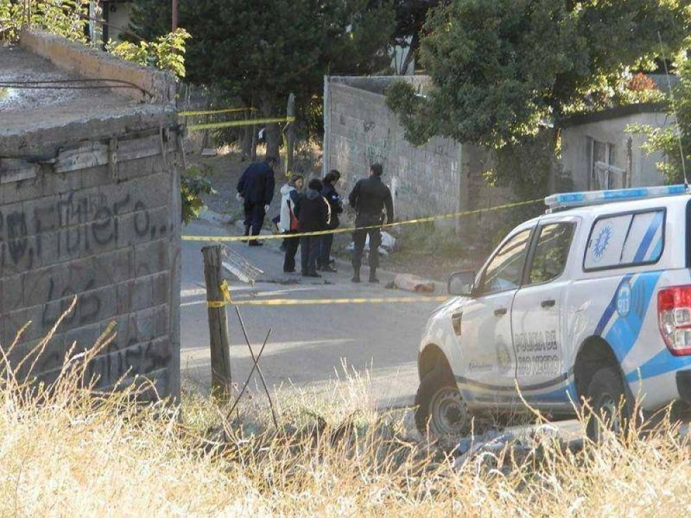 Siguen sin identificar al indigente que fue asesinado a golpes durante la madrugada