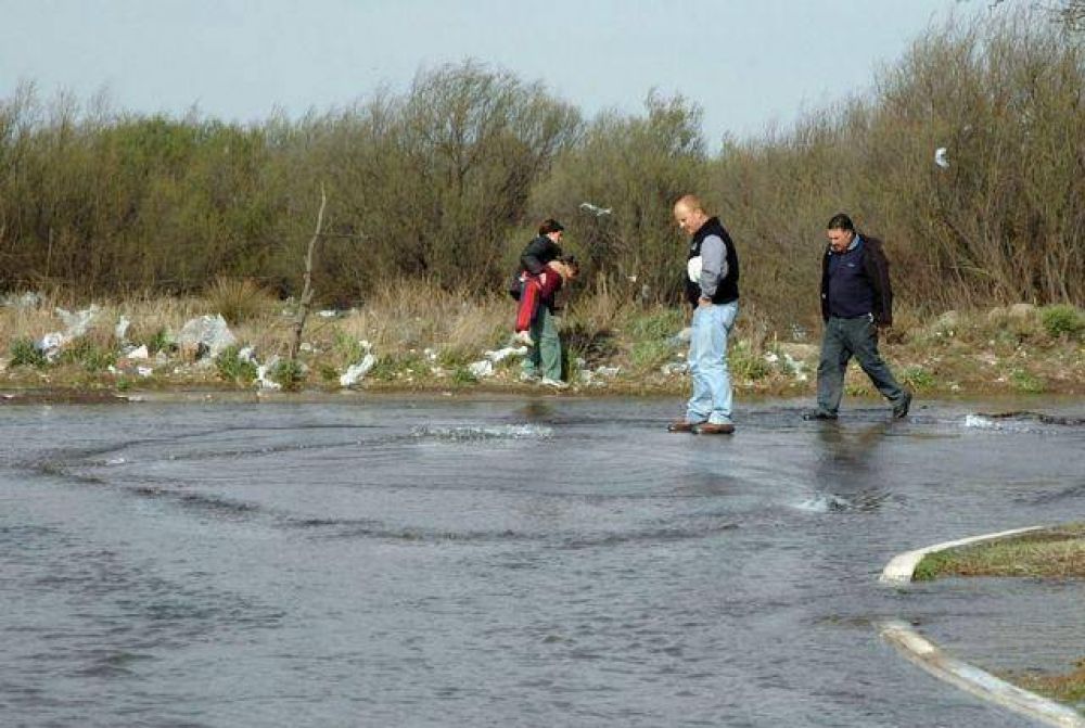 P�rdidas de agua: ABSA le echa la culpa a los clientes y a Azurix