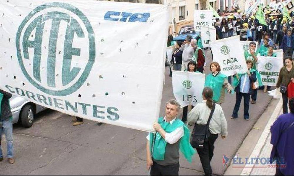 Gremios acusan maniobra del Gobierno para aplacar los reclamos de aumento salarial