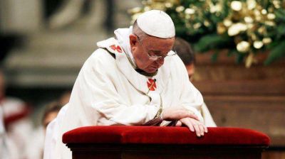 El papa Francisco pidi� por "el eterno descanso" de los fallecidos en el incendio de Barracas