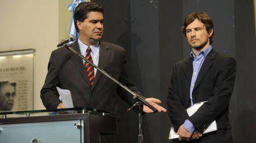 El Gobierno anunci� una canasta escolar de 35 art�culos a $394