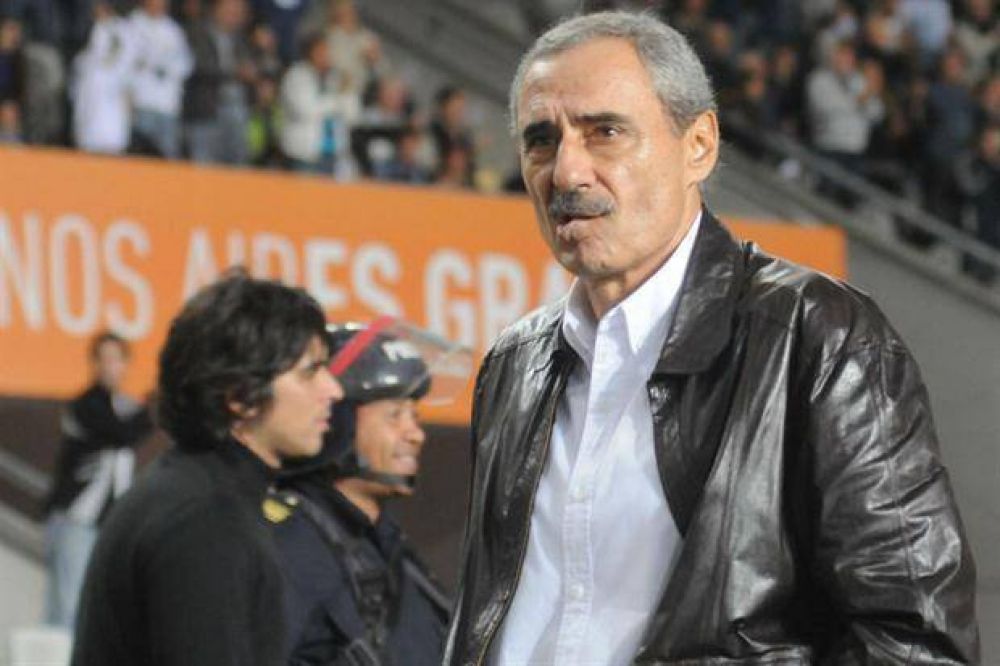 La particular visi�n de Angel Cappa: "A Messi lo veo apagado, se le est� acabando la pasi�n por jugar"