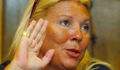 Carri� no descarta acercarse al PRO
