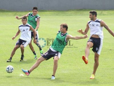 Equipo definido para el debut