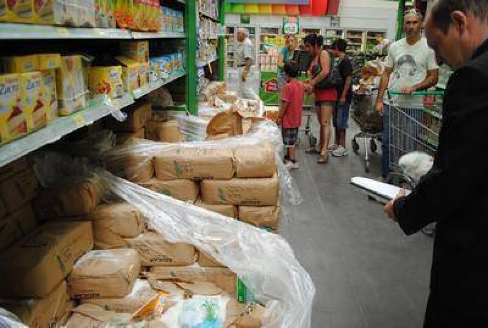 Efectuaron inspecciones en dos supermercados de Santa Rosa