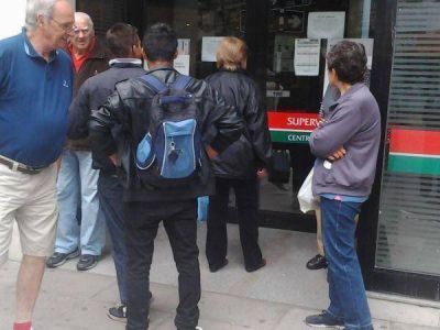 El lunes 10 no atender�n bancos y organismos p�blicos