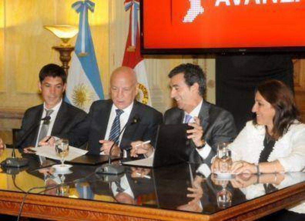 En un a�o vuelve el tren a Retiro