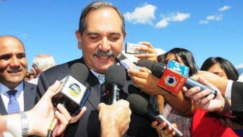 Alperovich vaticin� un a�o dif�cil y asegur� que hay que cuidar el trabajo