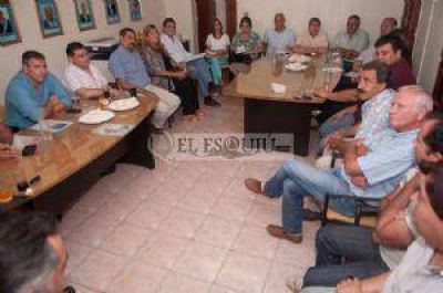 Los radicales decidieron que la convenci�n ser� en marzo