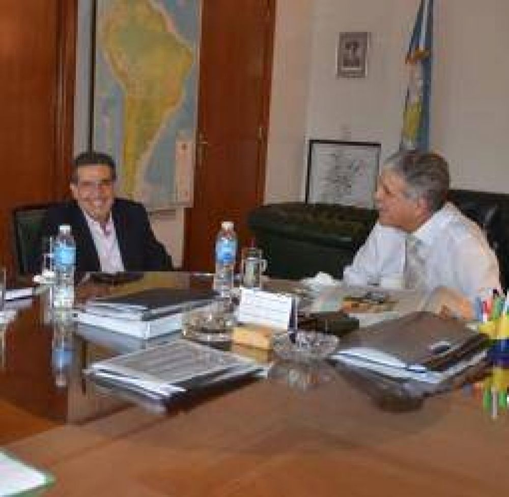 Naci�n aporta $190 millones para obras energ�ticas en La Rioja